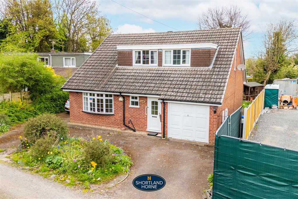 Property photo 1 of 31 Lilium.Jpg