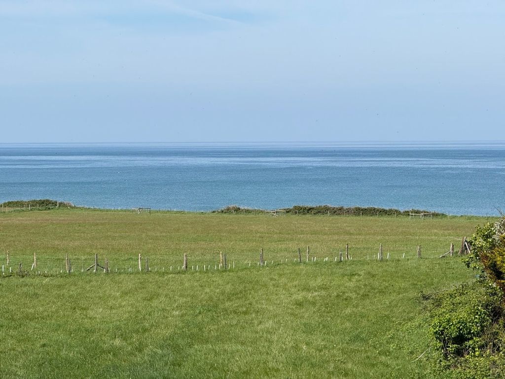 Property photo 2 of 54