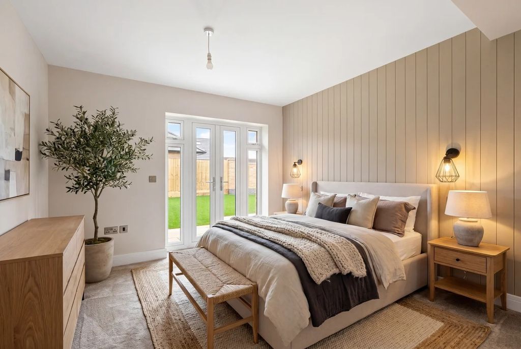 Property photo 3 of 39 5156282