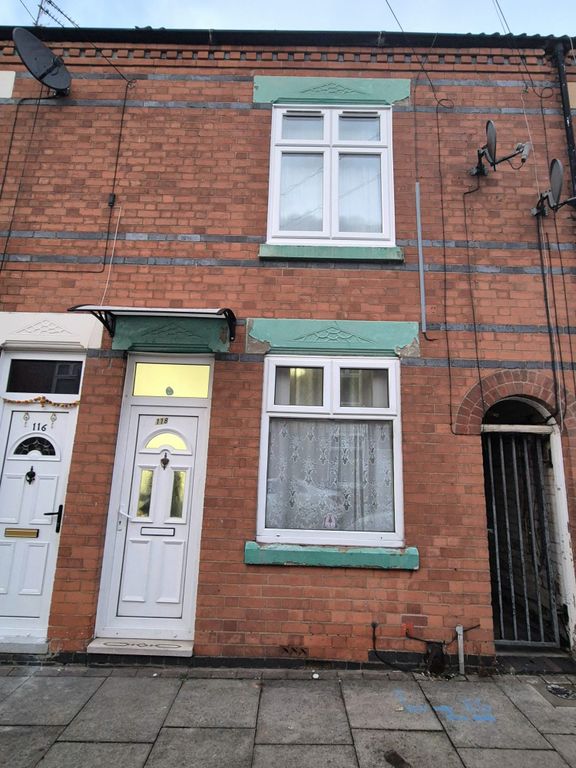 Property photo 1 of 10 Front