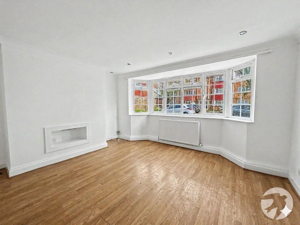 Property photo 3 of 15 Picture No. 16