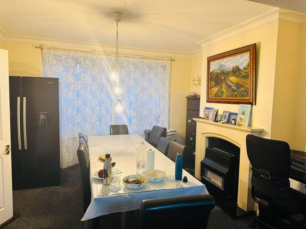 Property photo 2 of 10 Gallery