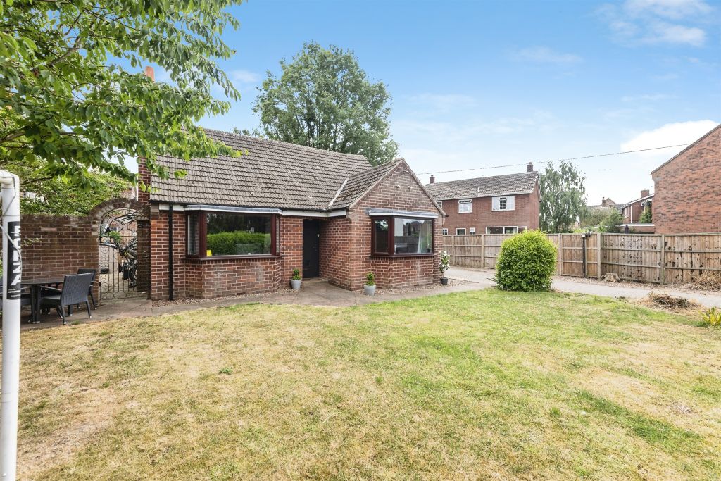 Property photo 2 of 30