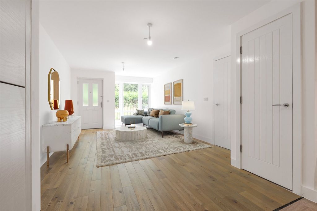Property photo 3 of 11 Virtual Furniture