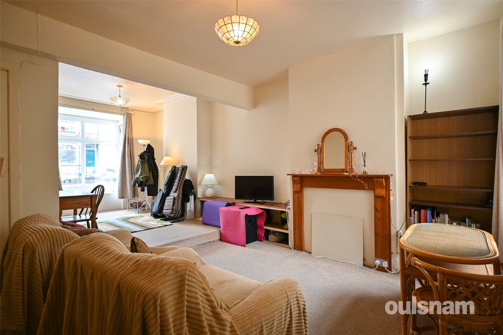 Property photo 3 of 23 Picture No. 24