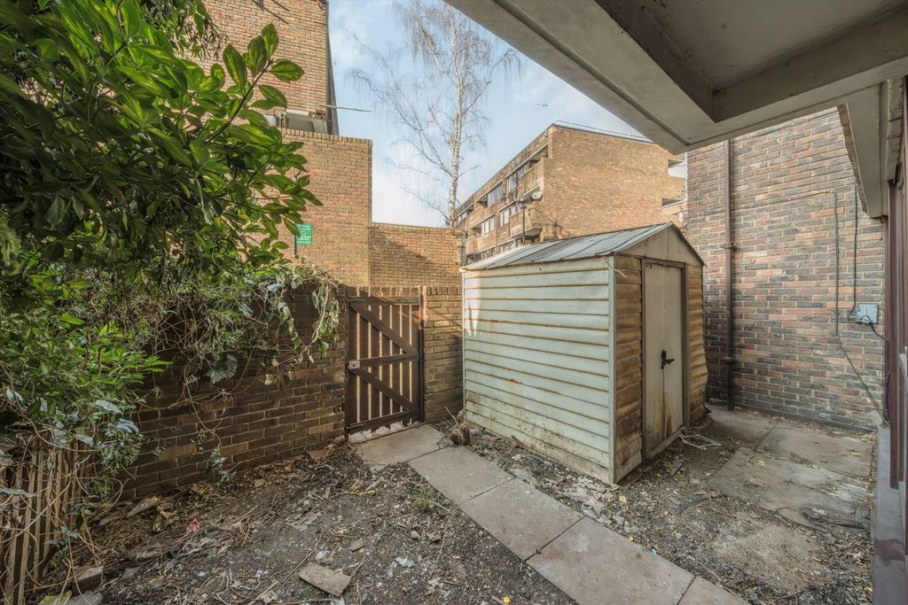Property photo 2 of 6