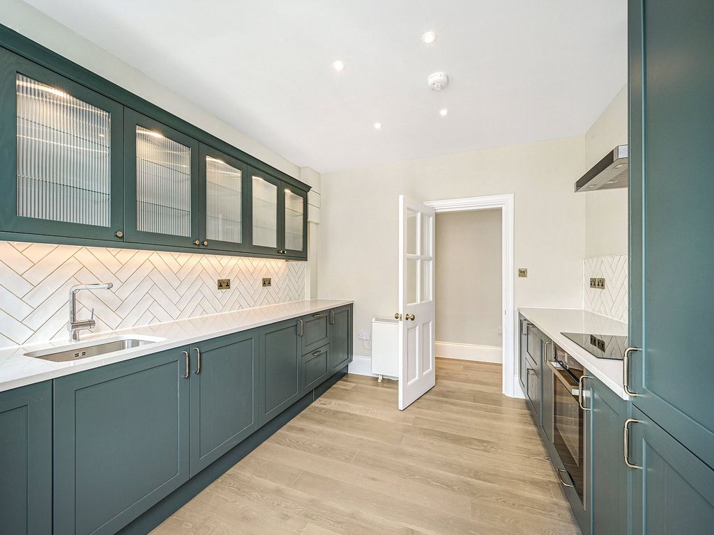 Property photo 1 of 10 Maidstone House