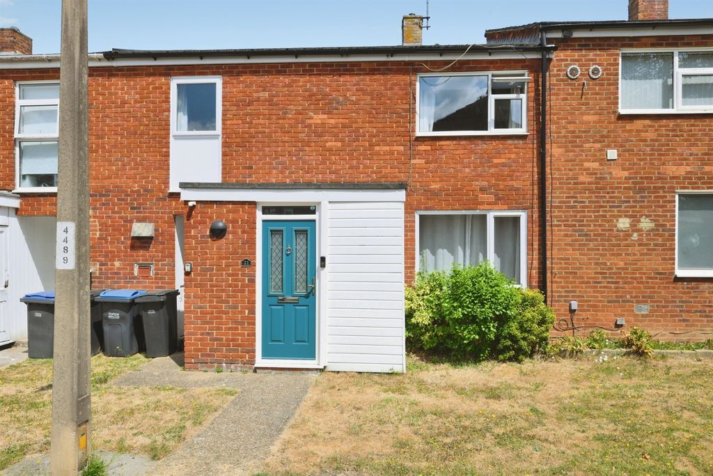 Property photo 1 of 17