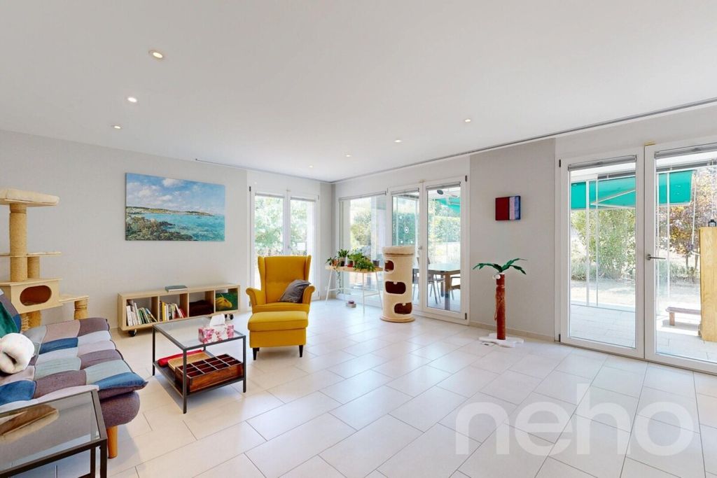Property photo 3 of 11