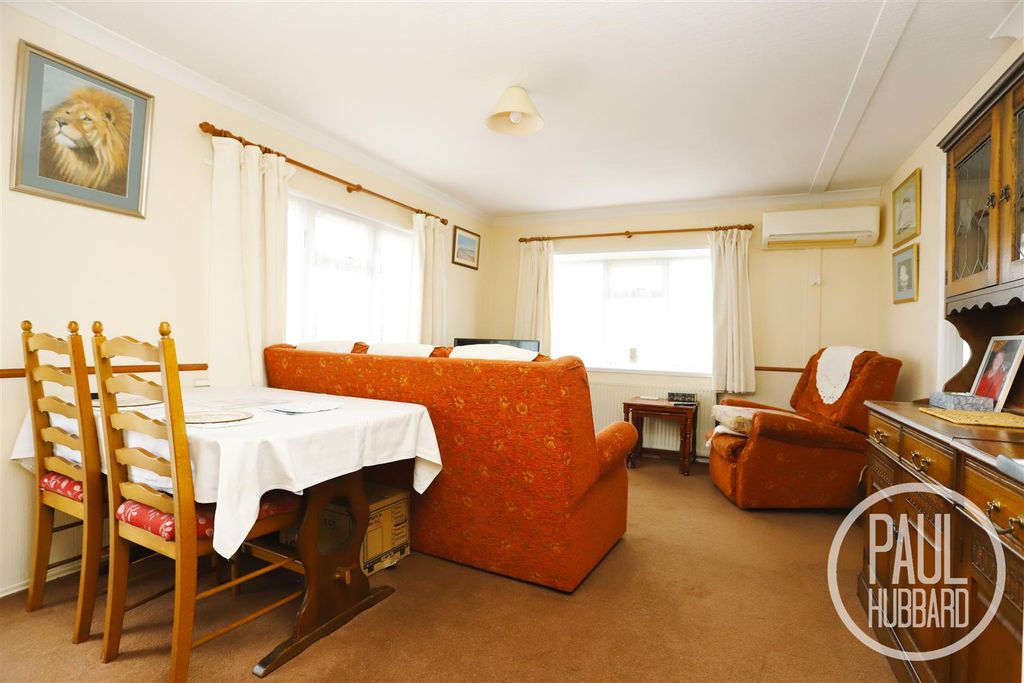 Property photo 3 of 13 Img_9978.Jpg