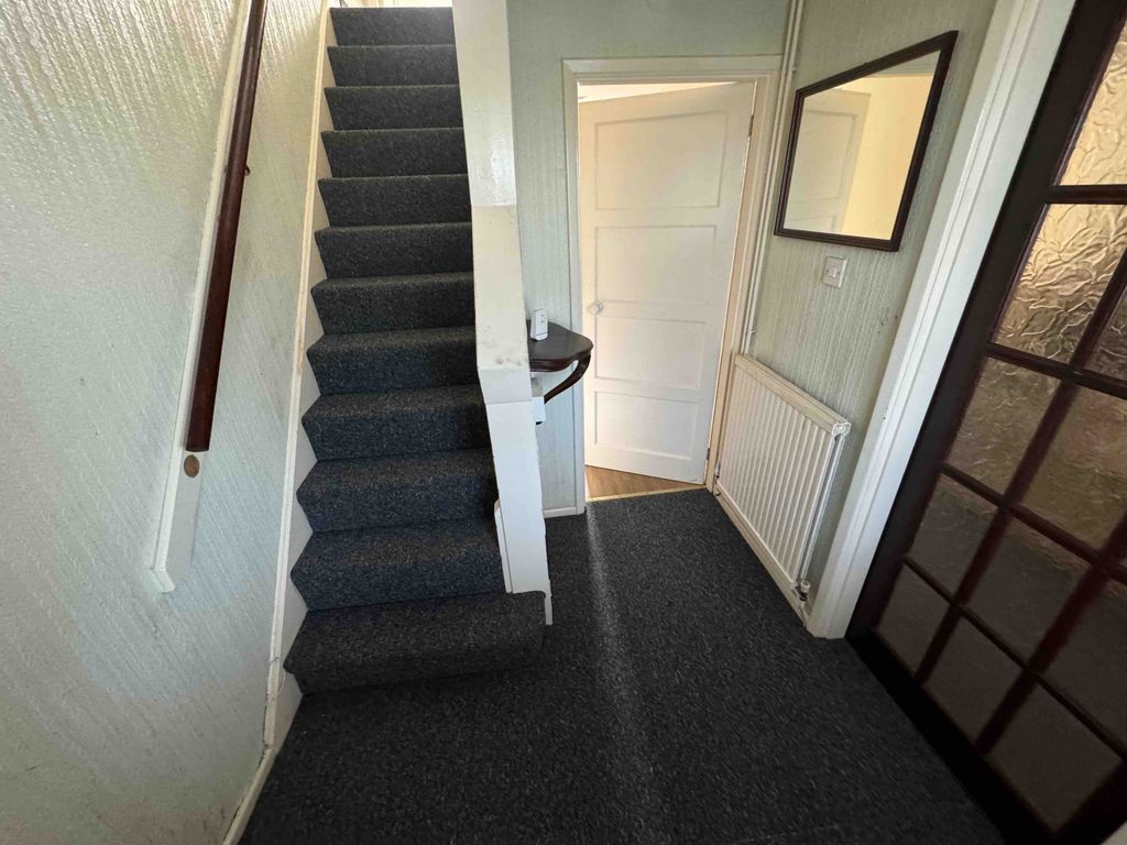 Property photo 2 of 17 Gallery