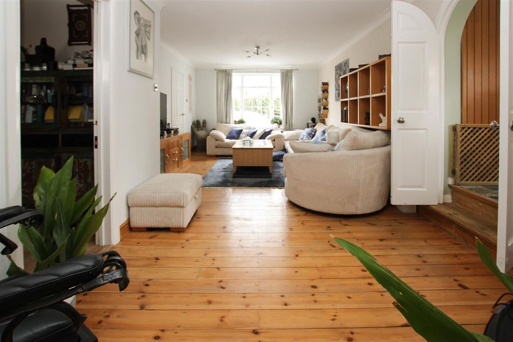 Property photo 3 of 17 Img_2543.Jpg