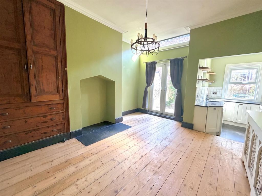 Property photo 3 of 29 Dining Room