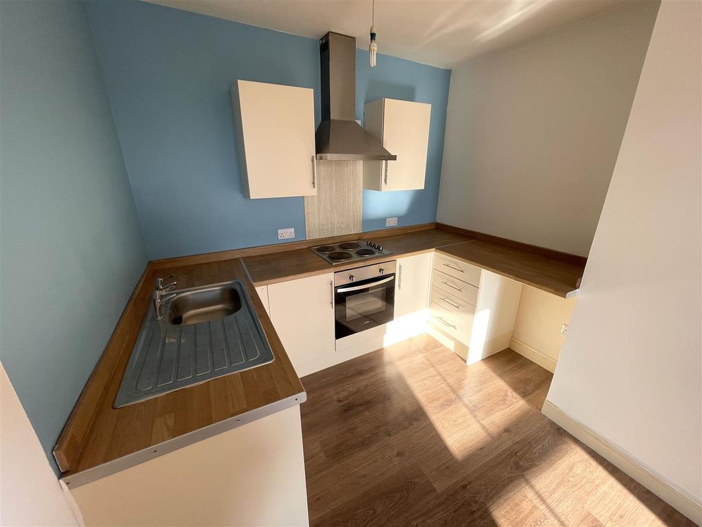 Property photo 1 of 8 Image0011 (2).Jpg
