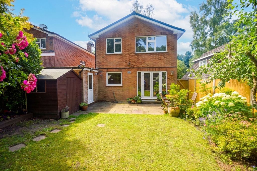 Property photo 3 of 12