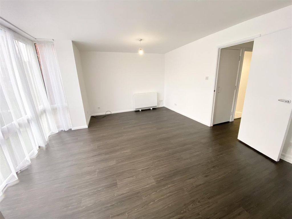 Property photo 3 of 8 Img_E2836.Jpg