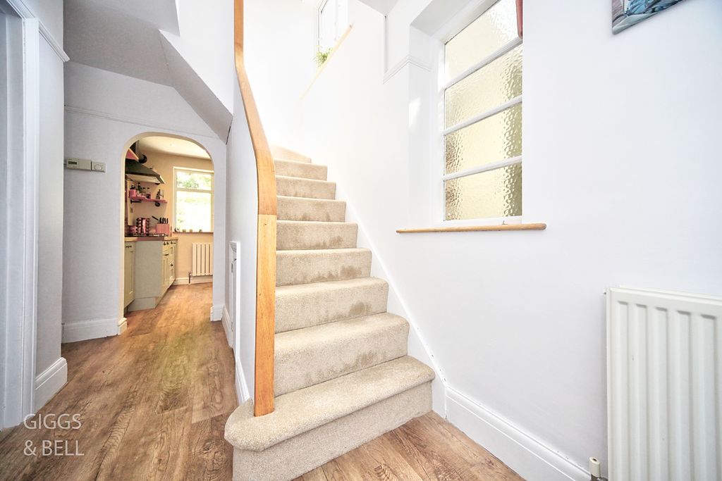 Property photo 3 of 25 4148553
