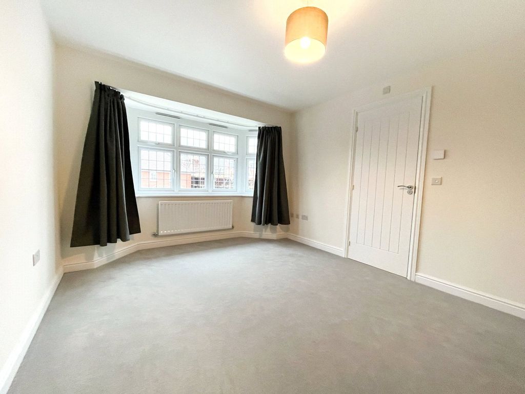 Property photo 3 of 23 Bedroom