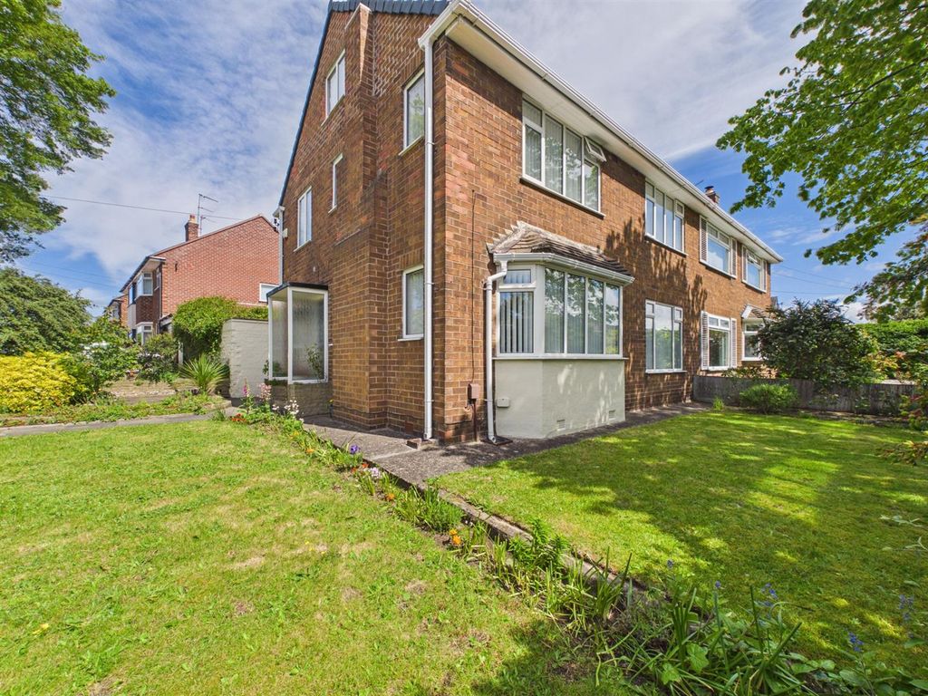 Property photo 1 of 42 Cam03844G0-Pr0457-Still006.Jpg