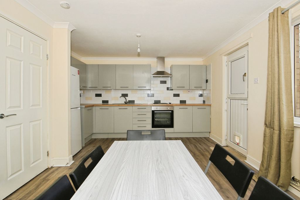 Property photo 2 of 20 Pbox-Img.Jpg