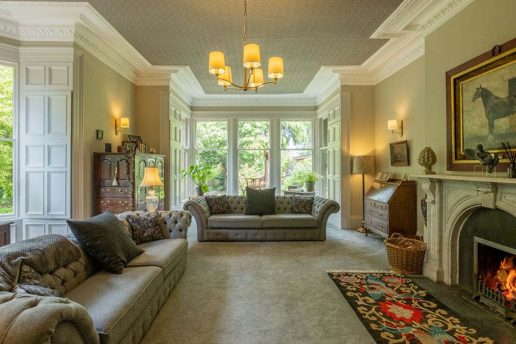 Property photo 2 of 46 Formal Lounge