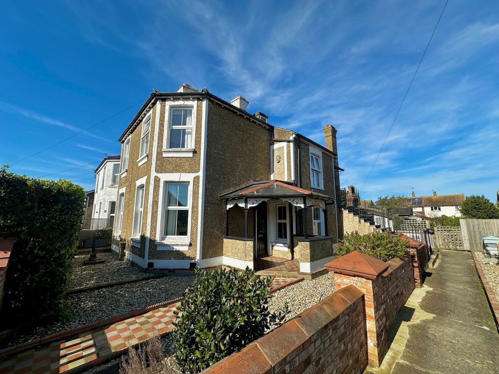 Property photo 1 of 16 Picture No. 21