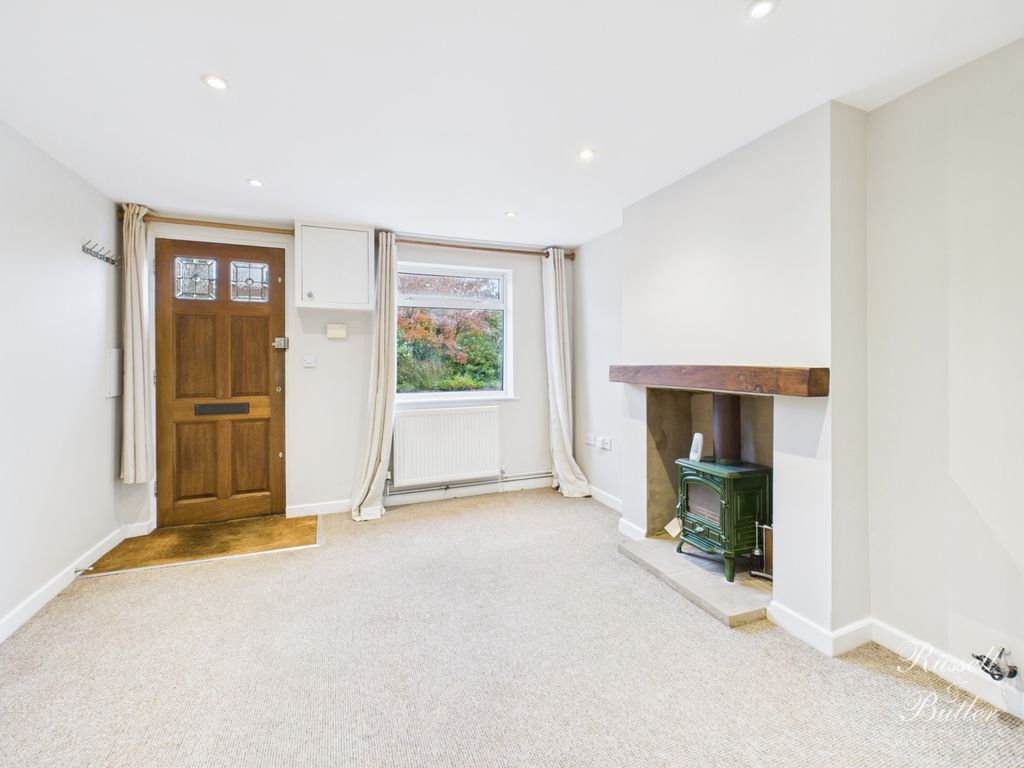 Property photo 3 of 16 Cam02127G0-Pr0361-Still001