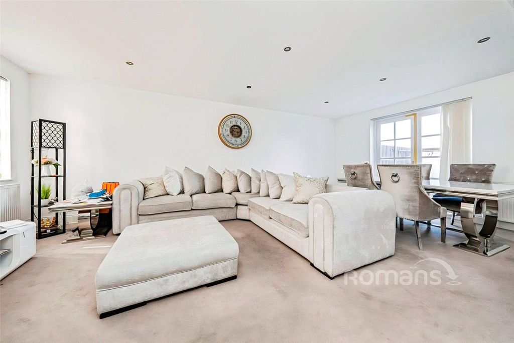 Property photo 3 of 14 Living Room