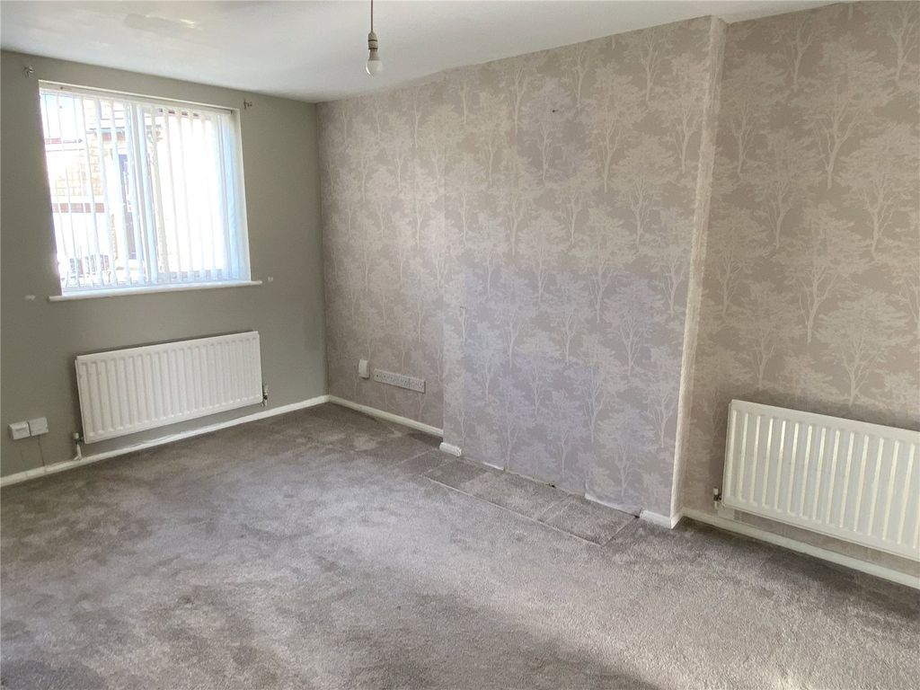 Property photo 2 of 8 Picture No. 05