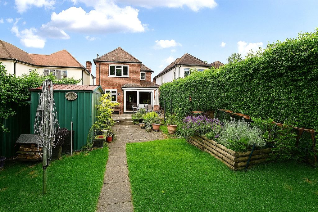 Property photo 2 of 21 Picture No. 25