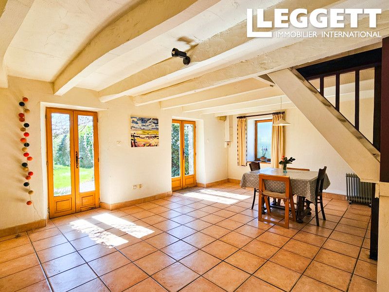 Property photo 3 of 10