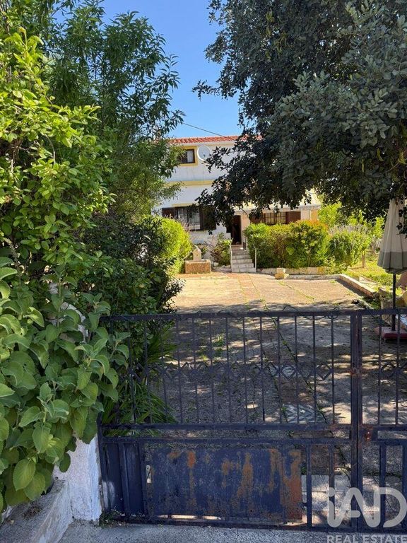 Property photo 1 of 28