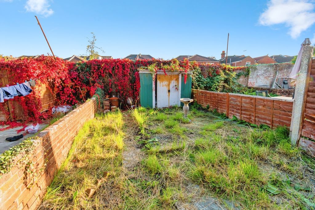 Property photo 2 of 14 Photo