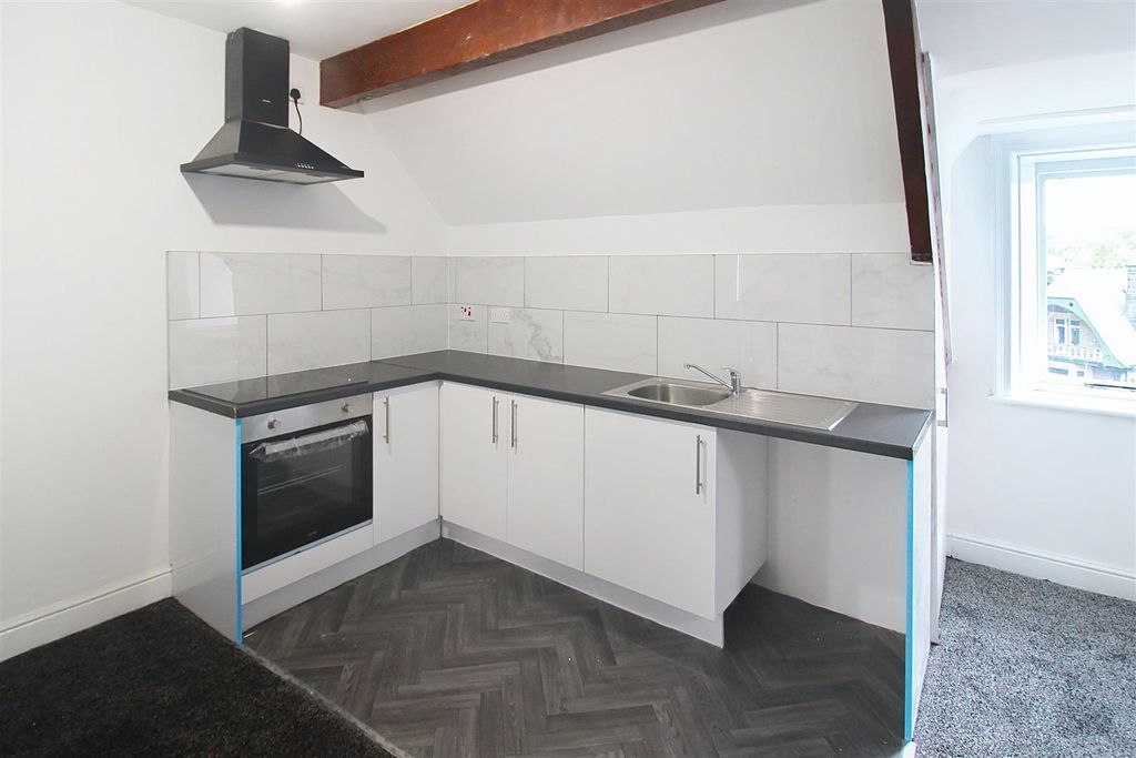 Property photo 2 of 5 Flat-3-125-Fitzwilliam_00001.Jpeg