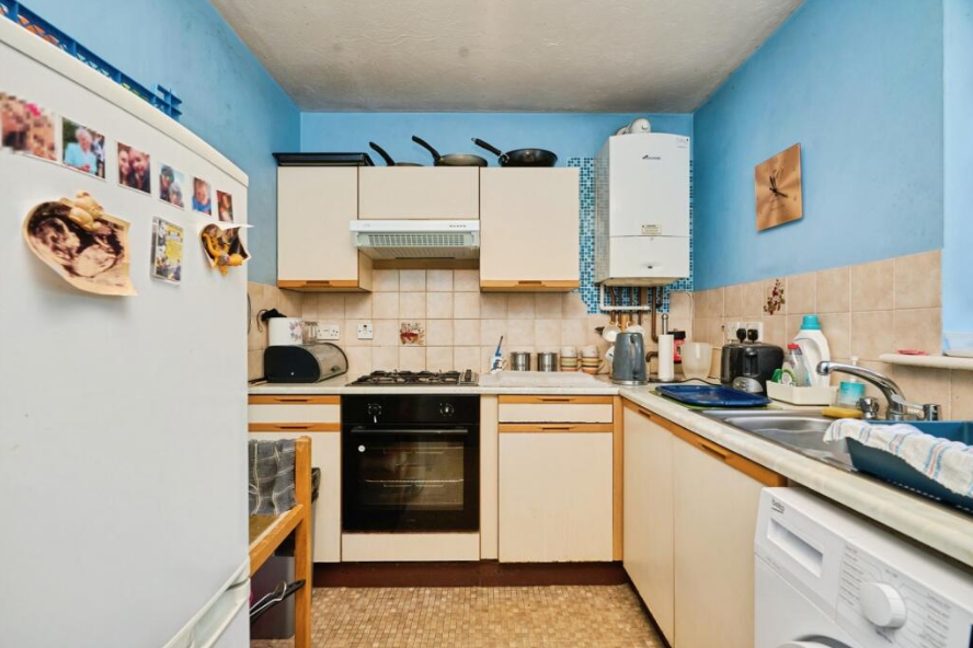 Property photo 3 of 8