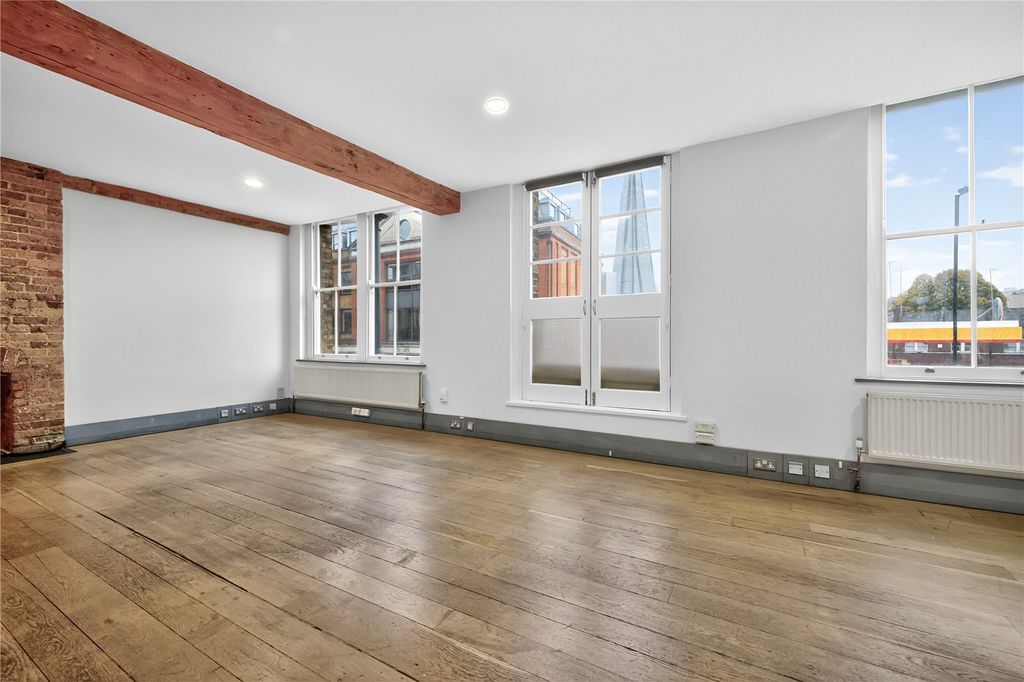 Property photo 1 of 20 Reception Room