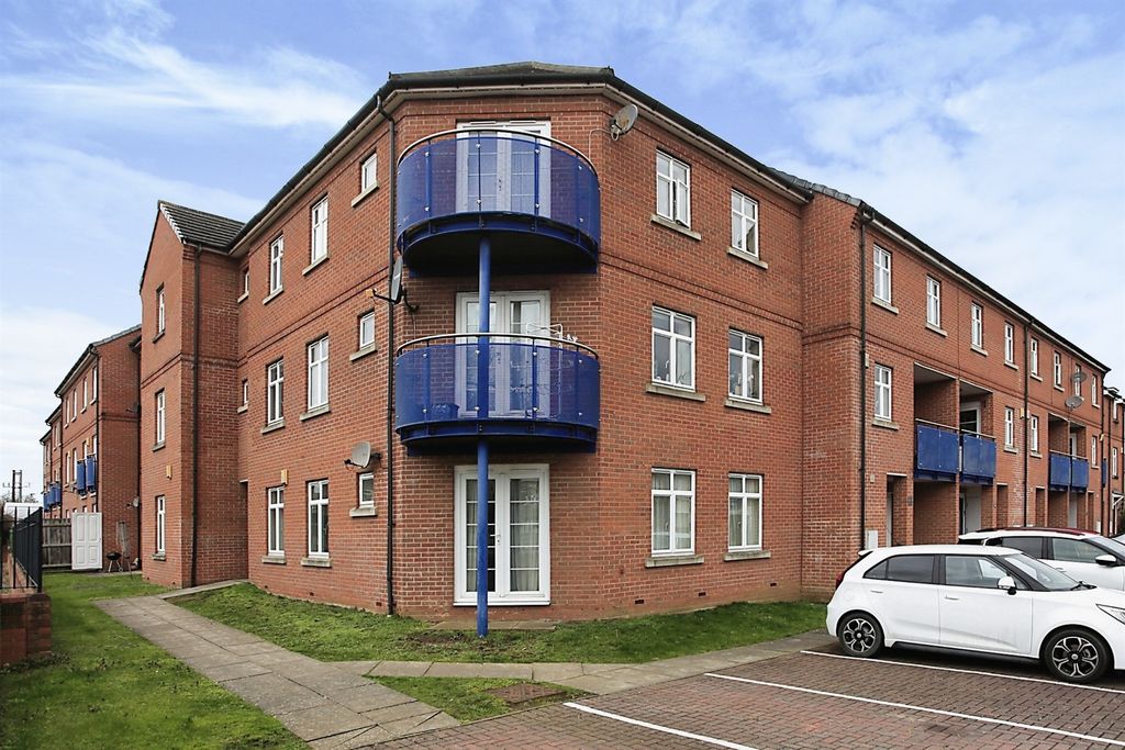 Property photo 1 of 15