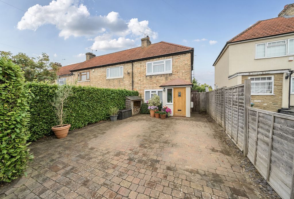 Property photo 1 of 12 1339857-20-68A30B...