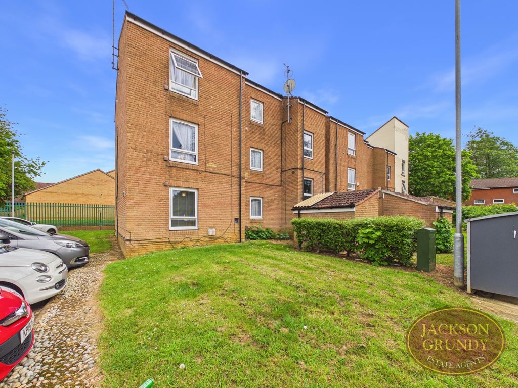 Property photo 1 of 15 Micklewell Lane