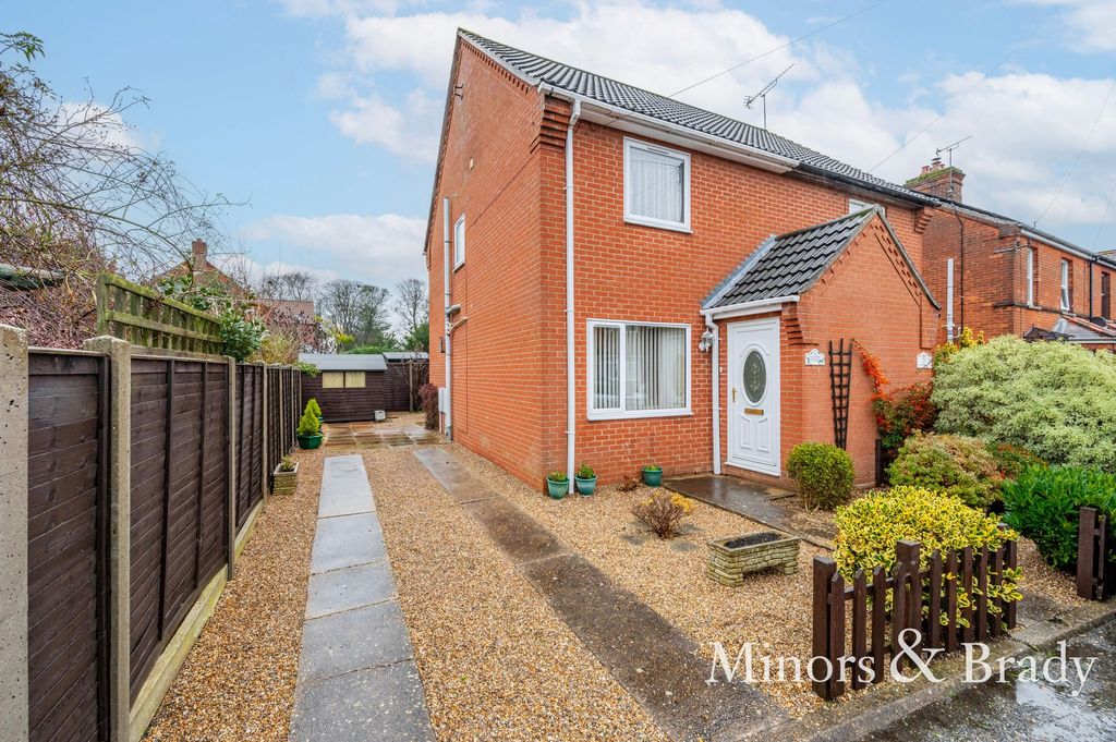 Property photo 1 of 19