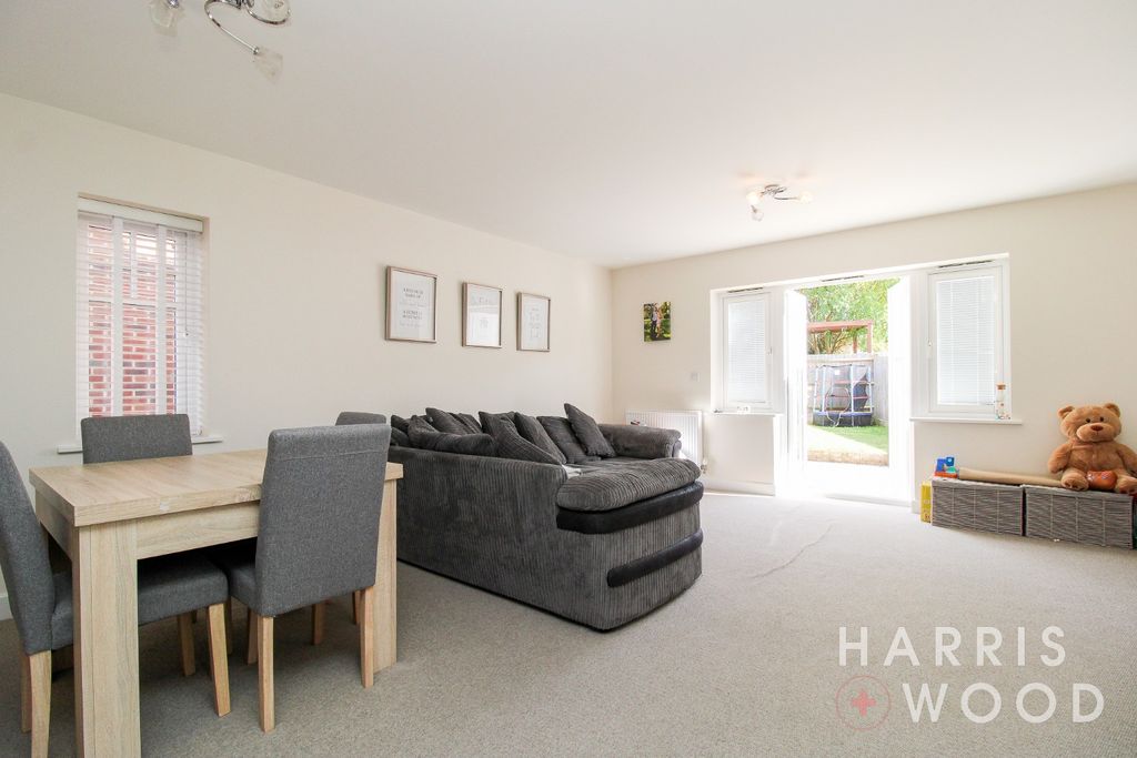 Property photo 3 of 15 4330494
