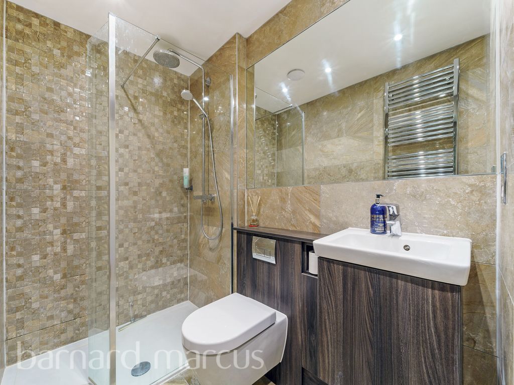 Property photo 3 of 6 Bathroom