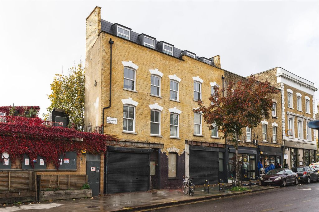 Property photo 2 of 12 1-3 Chatsworth Road (Third Floor)-26A.Jpg