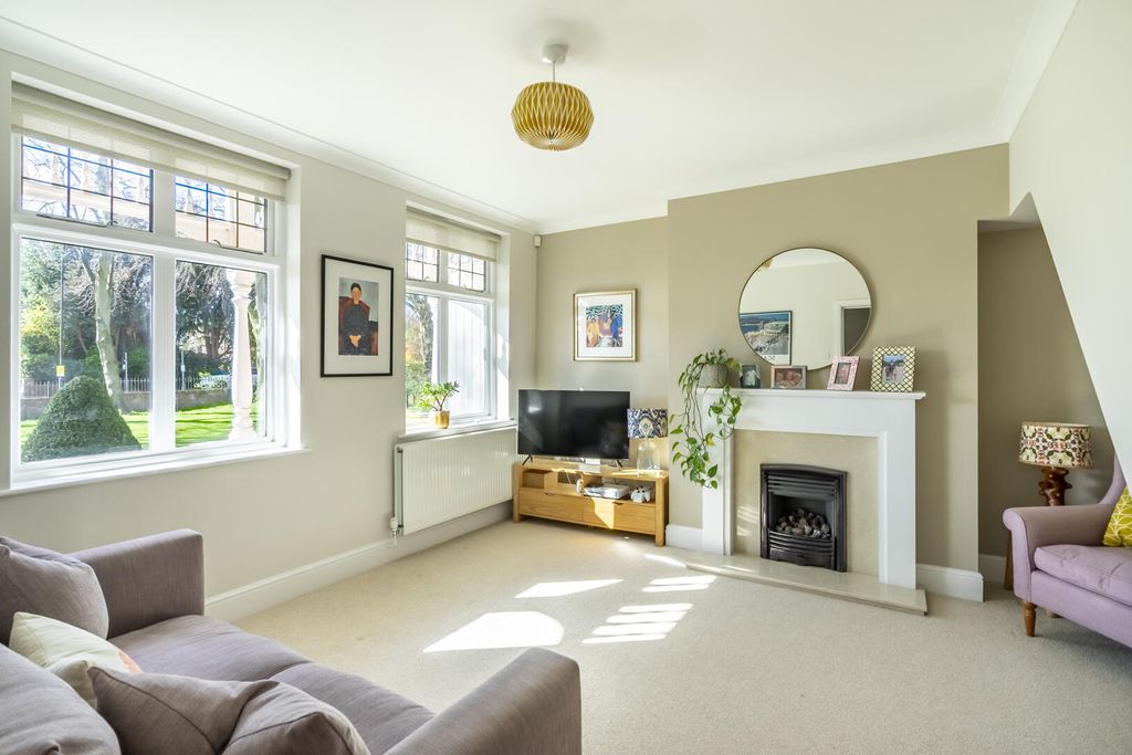 Property photo 2 of 28 Living Room