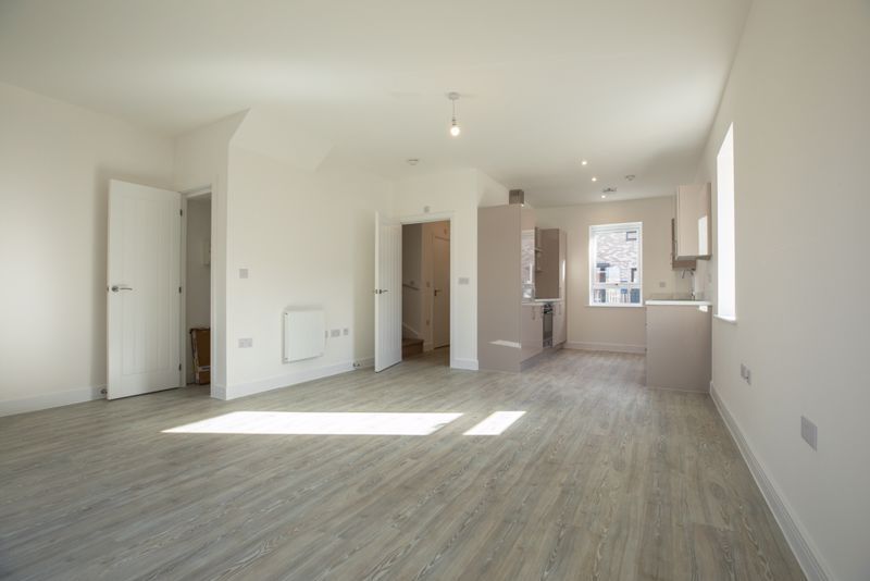 Property photo 2 of 11 Photo 7