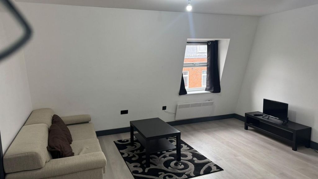 Property photo 3 of 6 Open Plan