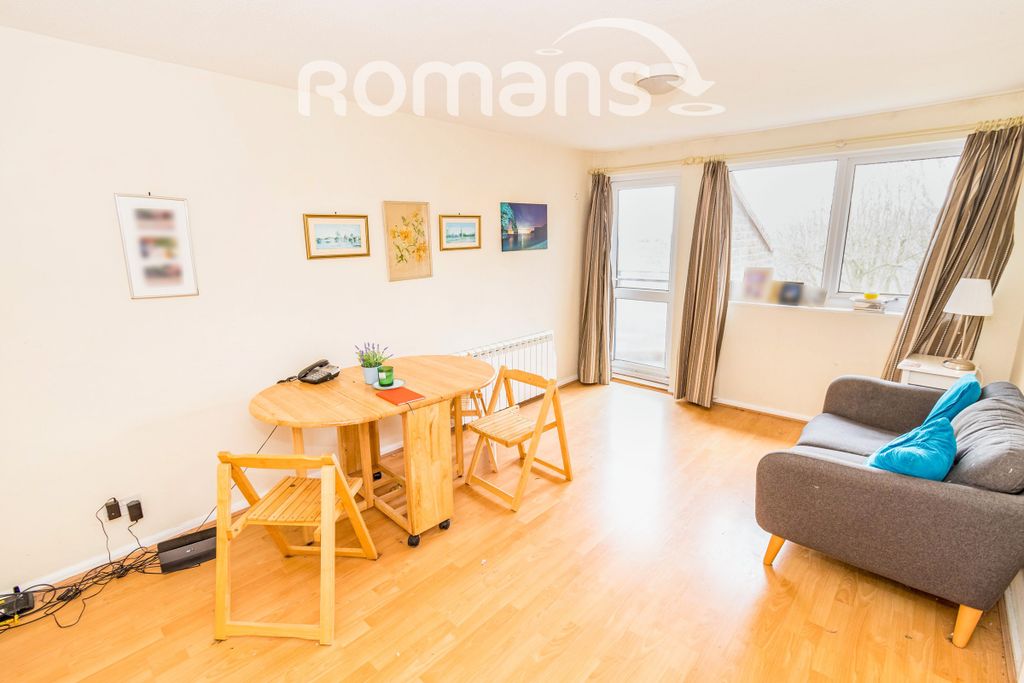 Property photo 3 of 10 05937445-Bbd0-4592-8