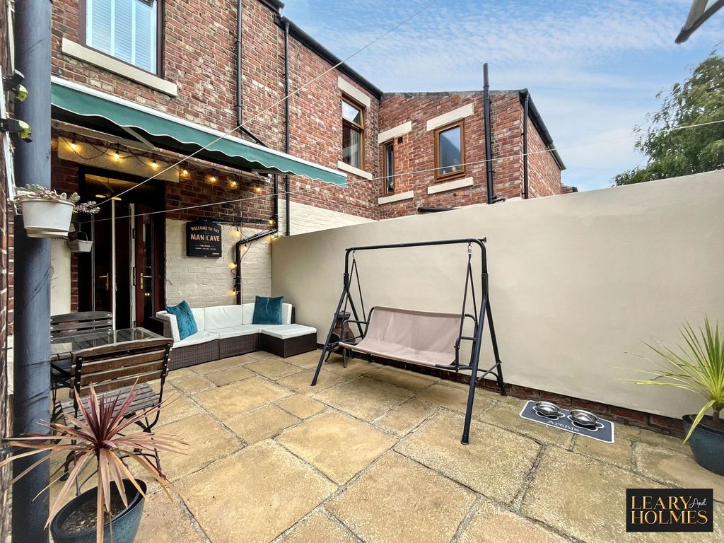 Property photo 3 of 27