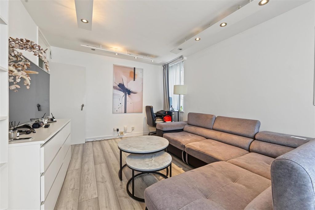 Property photo 1 of 15 3