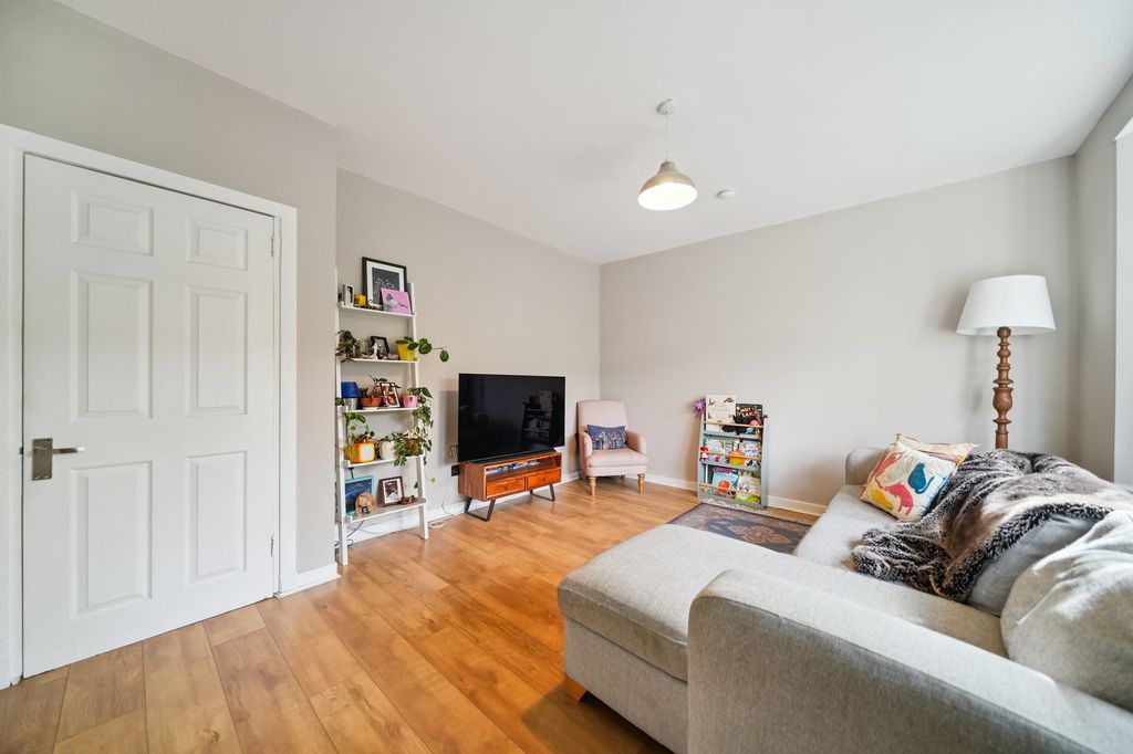 Property photo 3 of 22